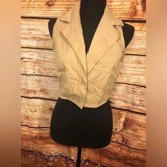 VENUS Tan Crop Sleeveless Top size 6 - Picture 8 of 15